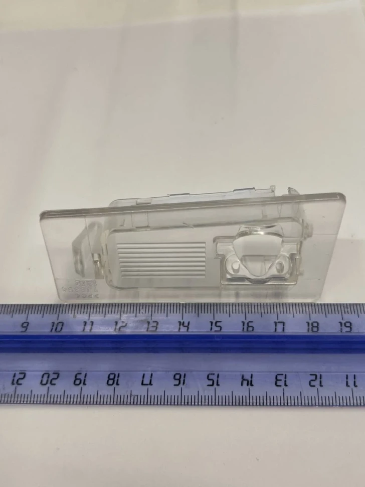 Адаптер под заднюю камеру в подсветку номера Hyundai Solaris седан 2017+, Elantra 2012+