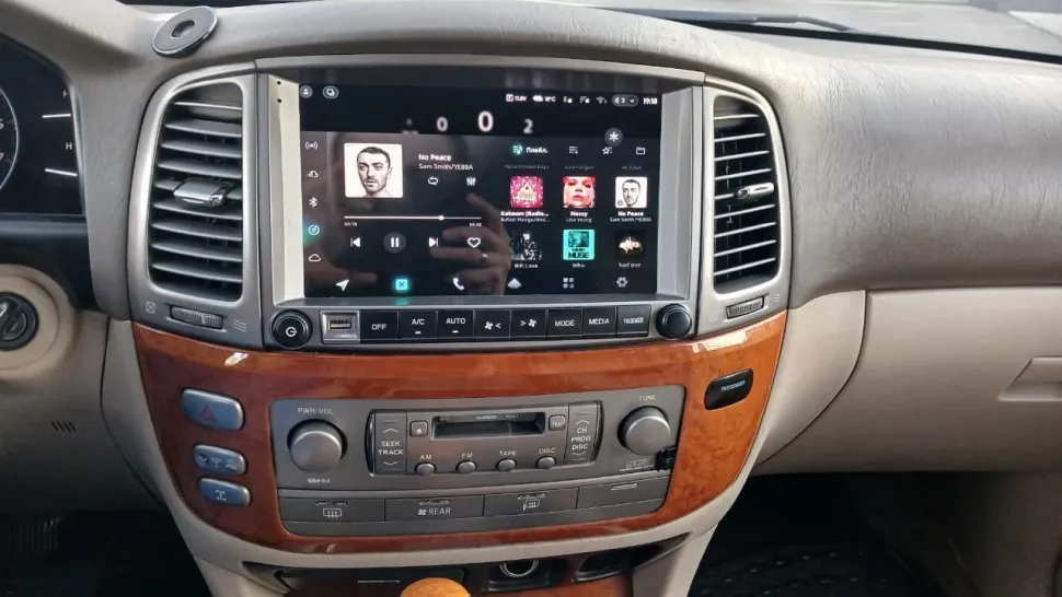 Штатная магнитола Teyes CC3 4/32 Lexus LX470 (2002-2007) F2 Тип-C